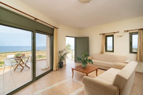 Balcony/Terrace, Living room, Seating area, Sea view