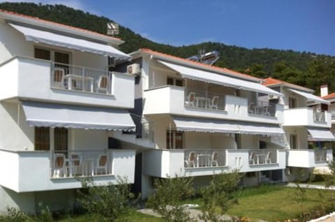 Property building, Spring, Balcony/Terrace, Garden view, Mountain view