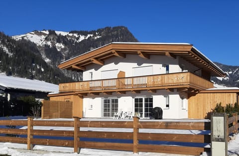 Ferienhaus Kaiserblick - FEWO1 Apartment in Walchsee