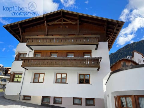 Property building, Day, Natural landscape, Mountain view