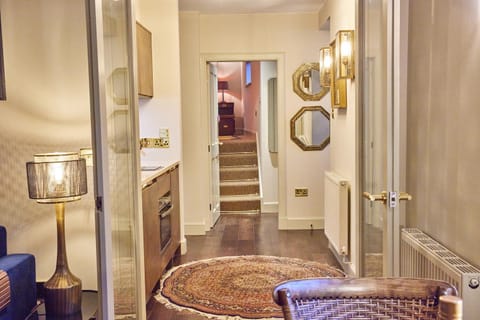 Lobby or reception, kitchen