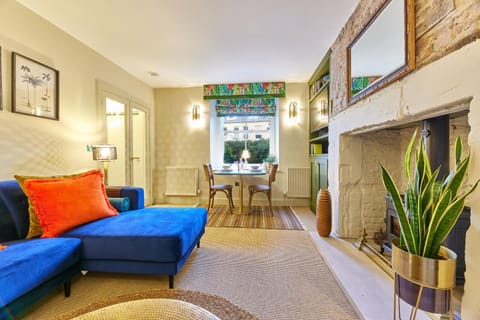 Living room, Lounge or bar, Seating area