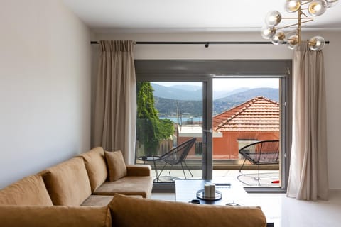 Balcony/Terrace, Living room