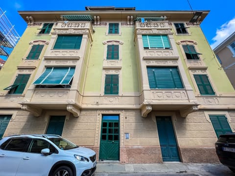 Grande appartamento in zona tranquilla Apartment in Varazze