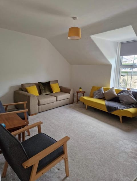 Lovely 2 Bedroom Loft Apartment in Buxton Apartment in High Peak District