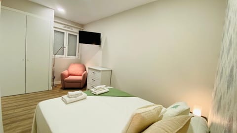 Centrally located duplex: Madrid Río-Palacio Real LINNEO Apartment in Centro