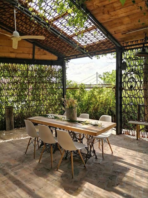 Train_house_ns Apartment in Novi Sad