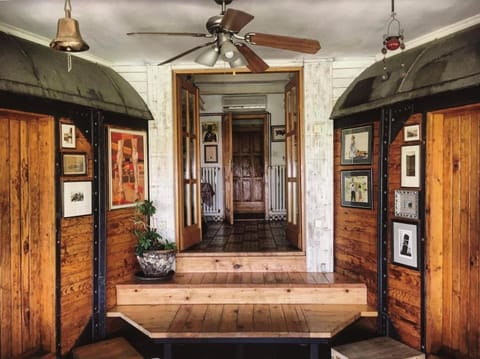 Train_house_ns Apartment in Novi Sad