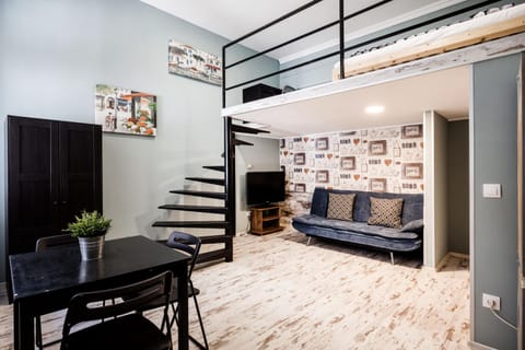 TV and multimedia, Living room