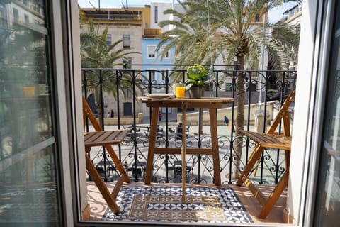 Edificio Amarillo en el Barrio Apartment in Alicante