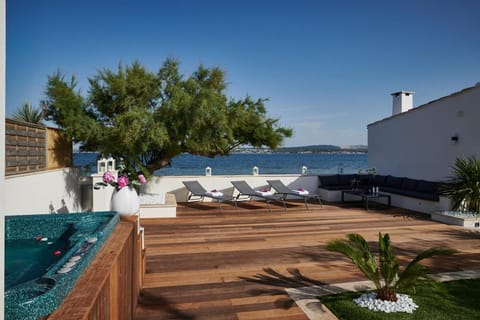 Patio, Sea view