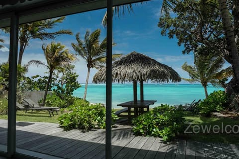 Facade/entrance, Beach, Sea view