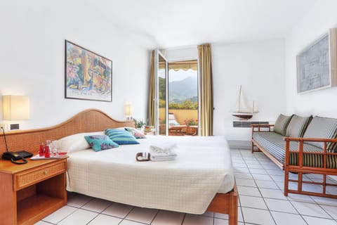 Bed, Balcony/Terrace, Bedroom