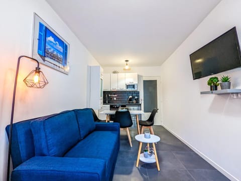 TV and multimedia, Seating area