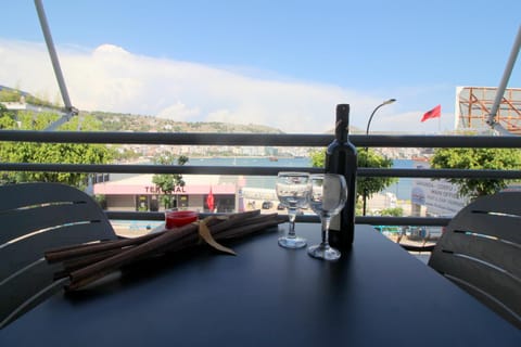 Balcony/Terrace, City view, Sea view