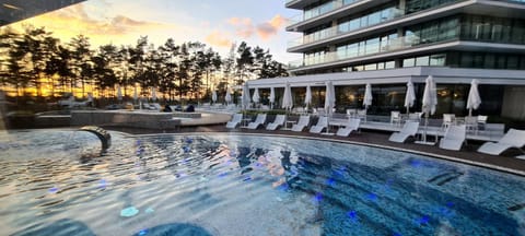 Property building, Lounge or bar, Swimming pool