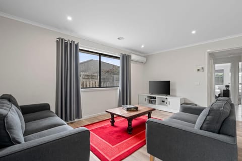 TV and multimedia, Seating area