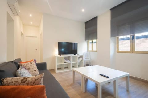 Communal lounge/ TV room, Living room