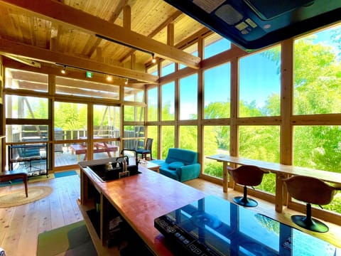 Living room, Dining area