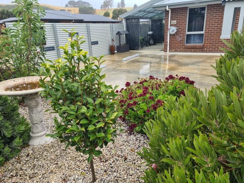 Kadi House - Unit 2 Apartment in Wynyard