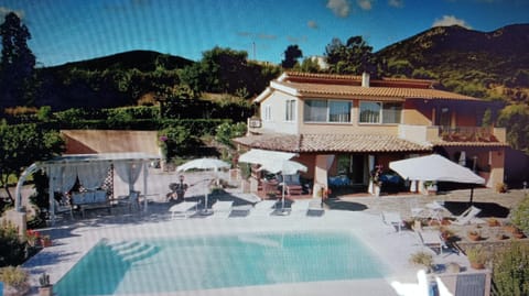 Li Muntigeddi Bed and Breakfast in Sardinia