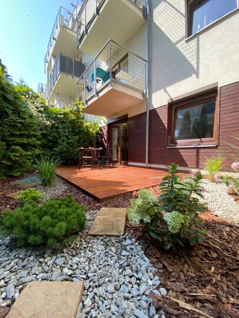 La Playa Apartament z ogródkiem Apartment in Pomeranian Voivodeship