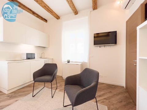 Basovizza 3 Alessandro Tirabora Short Rent Apartment in Trieste