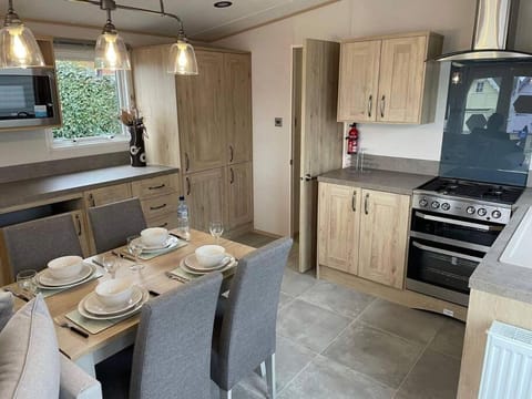 Mersea Villa Villa in Mersea Island