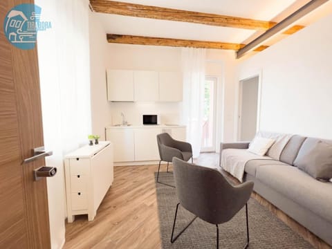 Basovizza 3 Chanel Tirabora Short Rent Apartment in Trieste