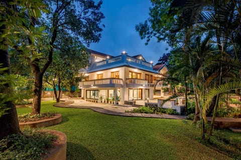 Property building, Facade/entrance, Garden, Other, Sunset