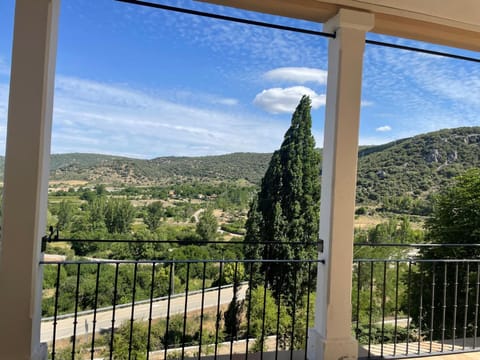 Off site, Balcony/Terrace, Mountain view