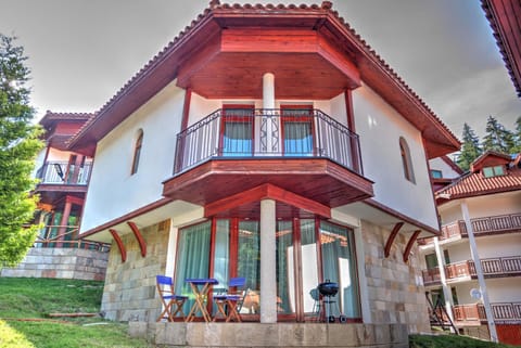 Property building, Balcony/Terrace