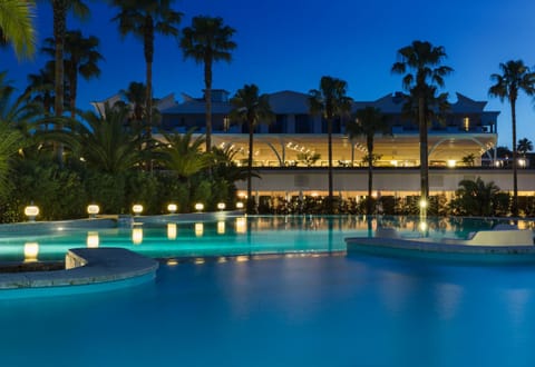 Property building, Garden, Spa and wellness centre/facilities, Spa and wellness centre/facilities, Spa and wellness centre/facilities, Swimming pool, Sunrise, Sunset