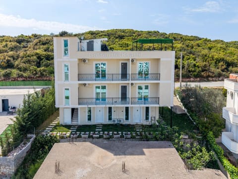 Property building, Spring, Day, Natural landscape, Garden, View (from property/room)