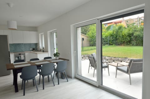 Dining area, Garden view