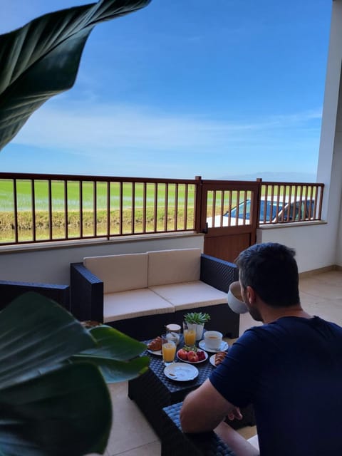 Natural landscape, View (from property/room), Balcony/Terrace