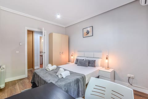 Bed, Photo of the whole room, Bedroom, towels, wardrobe