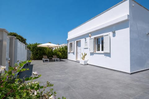 Property building, Garden, Garden view