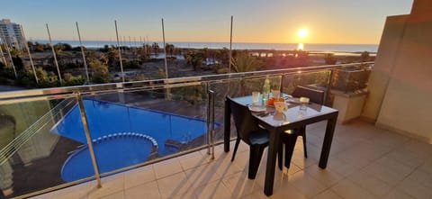 Balcony/Terrace, Pool view, Sea view, Swimming pool, Swimming pool