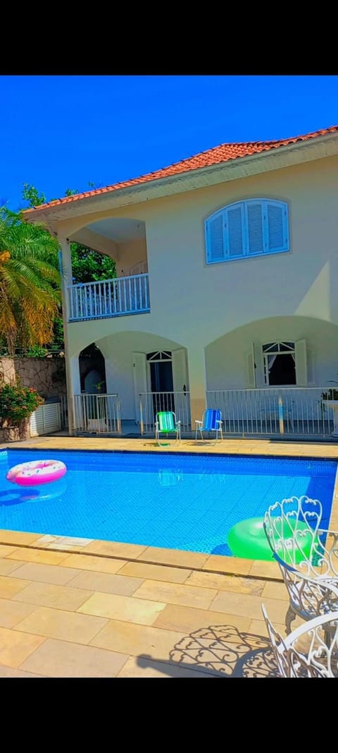 Casa de novela , Sol e piscina House in Cachoeiras de Macacu