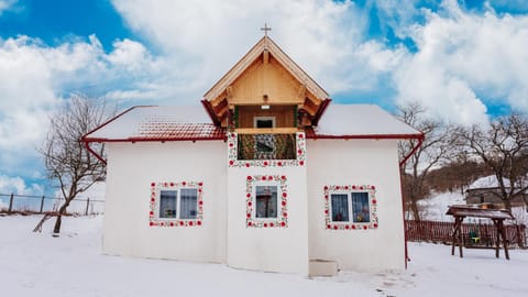 Property building, Winter