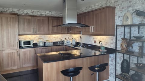 Rathlin Apartments, Apt4 2 ramore avenue portrush BT56 8BB Apartment in Portrush