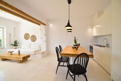 SUNSET POUNDA LUXURY VERSION Apartment in Paros, Greece