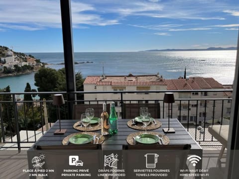Natural landscape, View (from property/room), Balcony/Terrace, Beach, Sea view, Parking, fireplace, locker, air conditioner