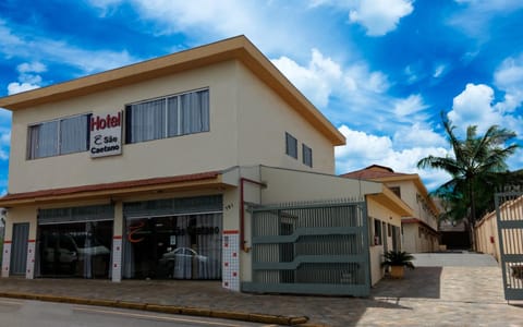 Property building, Facade/entrance, Property logo or sign