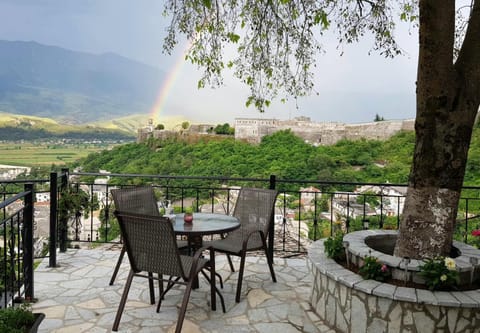 Nearby landmark, Natural landscape, View (from property/room), Balcony/Terrace, Landmark view, Mountain view