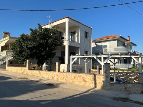 Property building, Day, Bird's eye view, View (from property/room), View (from property/room), City view, City view, Garden view, Garden view, Street view, Street view, Quiet street view, Inner courtyard view