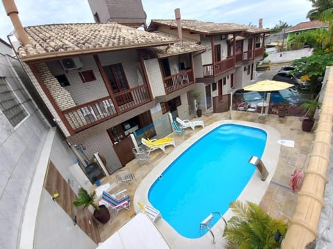 Property building, Restaurant/places to eat, Swimming pool, Breakfast