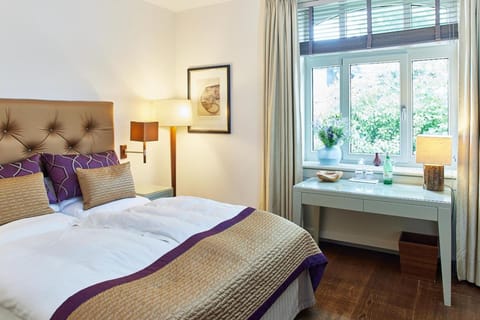 Bed, View (from property/room)