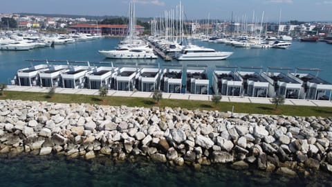 Natural landscape, Activities, Lake view, River view, Sea view